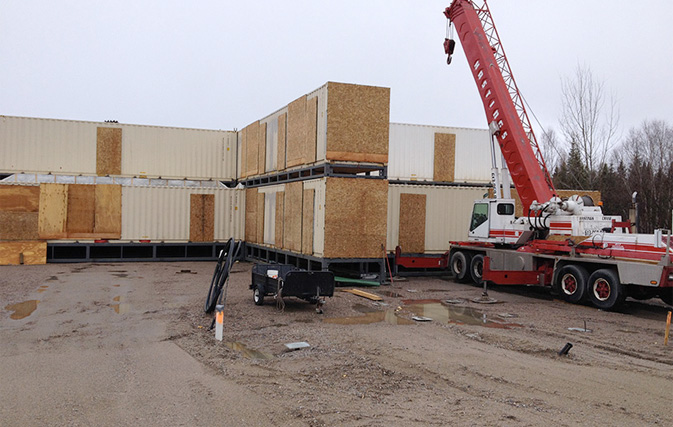 Ontario Days Inn hotel made out-of shipping containers