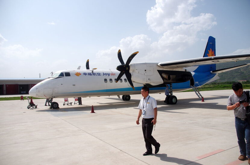 Xian MA-60 at Tianshui Maijishan Airport