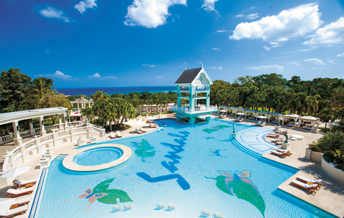 Sandals Resorts and Beaches Resorts offer new fall booking bonus