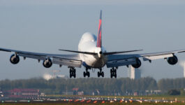 U.S. airlines on time rating improves from a year ago despite storms that caused long delays