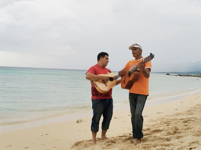 Local musicians provide beachside entertainment