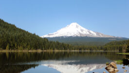 Travel Oregon announces statewide at-par savings for Canadians