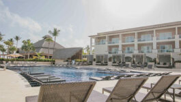 Sunwing announces new YVR-MoBay service, opening of Hideaway at Royalton Punta Cana