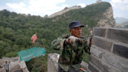 China's Great Wall repaired with simple tools, bricks of old