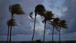 Franklin, likely to be hurricane, moves past Yucatan towards the Mexico's Gulf coast