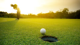 TravelBrands tees off annual golf tournament with silent auction