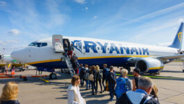 Ryanair manages to make a profit rise despite mass cancellations