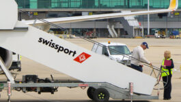 Tentative deal reached for striking Pearson airport ground crew