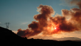 Fire forces thousands to evacuate Southern California