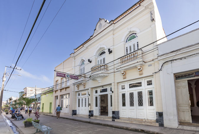 Hotel Colon, pre-renovation