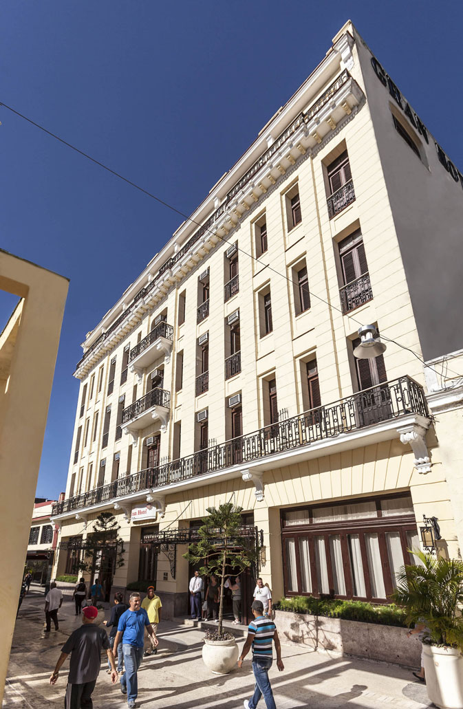 Gran Hotel, pre-renovation