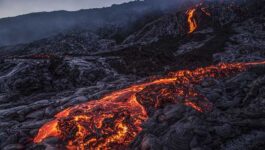 Volcano eruption forces 1,500 to evacuate in Hawaii