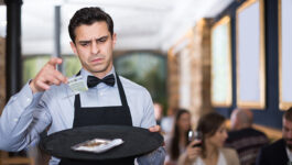 Here’s how much you should be tipping in every Canadian province