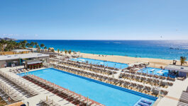 Sunwing welcomes the just-opened Riu Palace Baja California