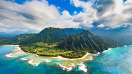 Hawaii-could-have-more-than-10-million-annual-visitors-for-1st-time