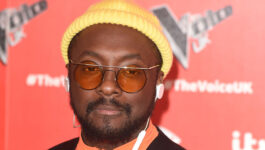 Will.i.am-accuses-Qantas-attendant-of-racism-read-his-tweets-here