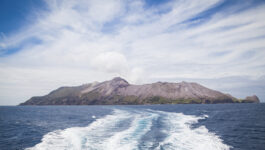 Cruise-passengers-impacted-by-NZ-volcano-eruption