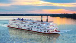 American Queen Steamboat Company christen American Countess