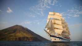 Star Clippers’ wave season offer includes complimentary onboard credit