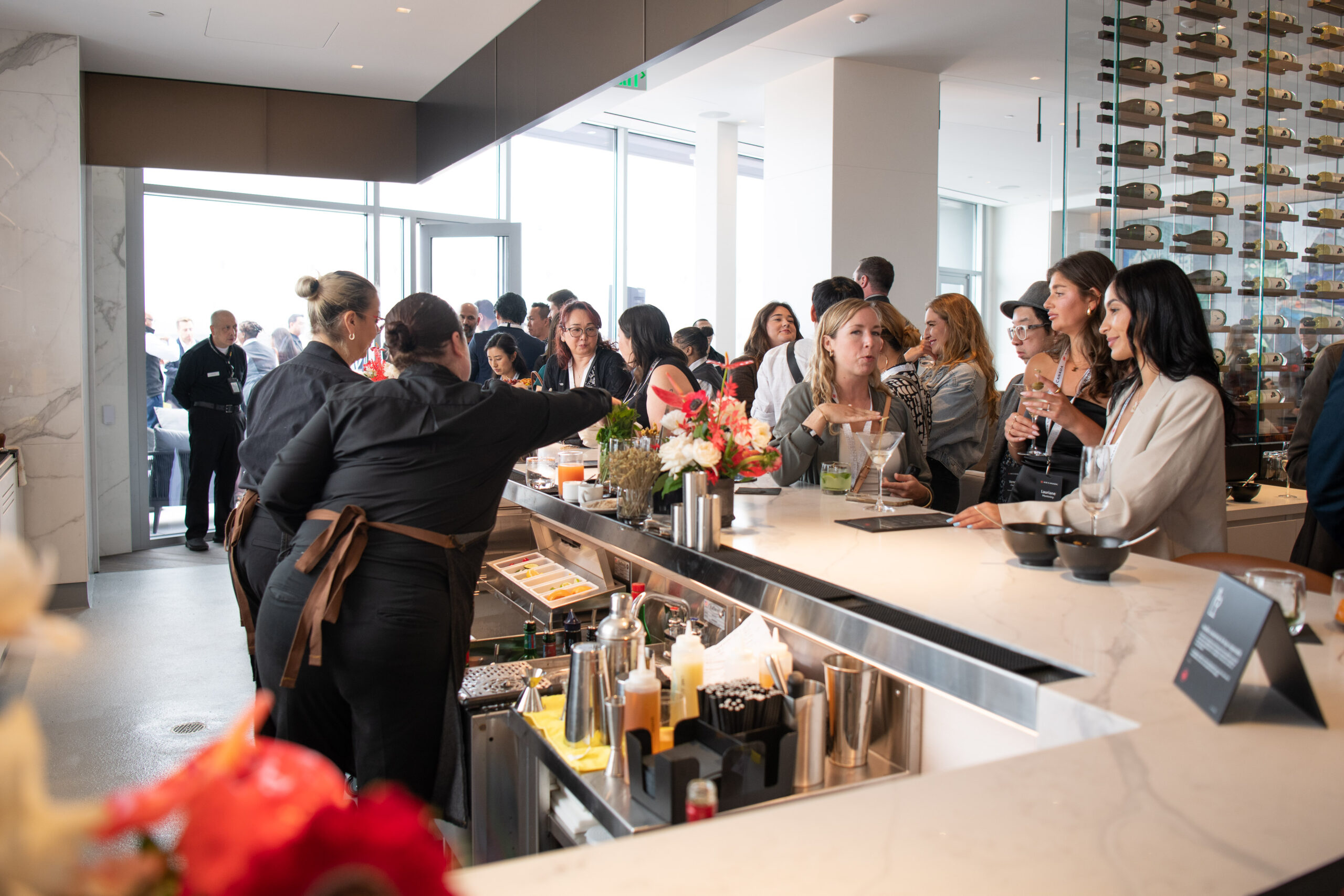 New Maple Leaf Lounge at SFO features Air Canada’s first outdoor terrace