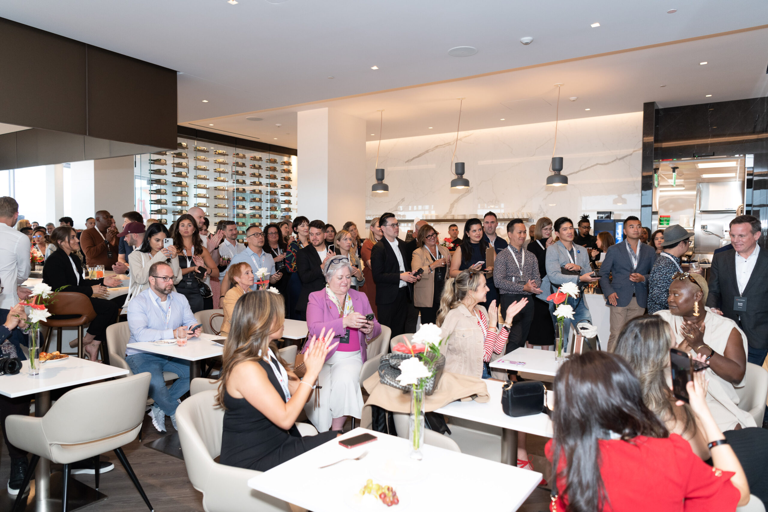 New Maple Leaf Lounge at SFO features Air Canada’s first outdoor terrace